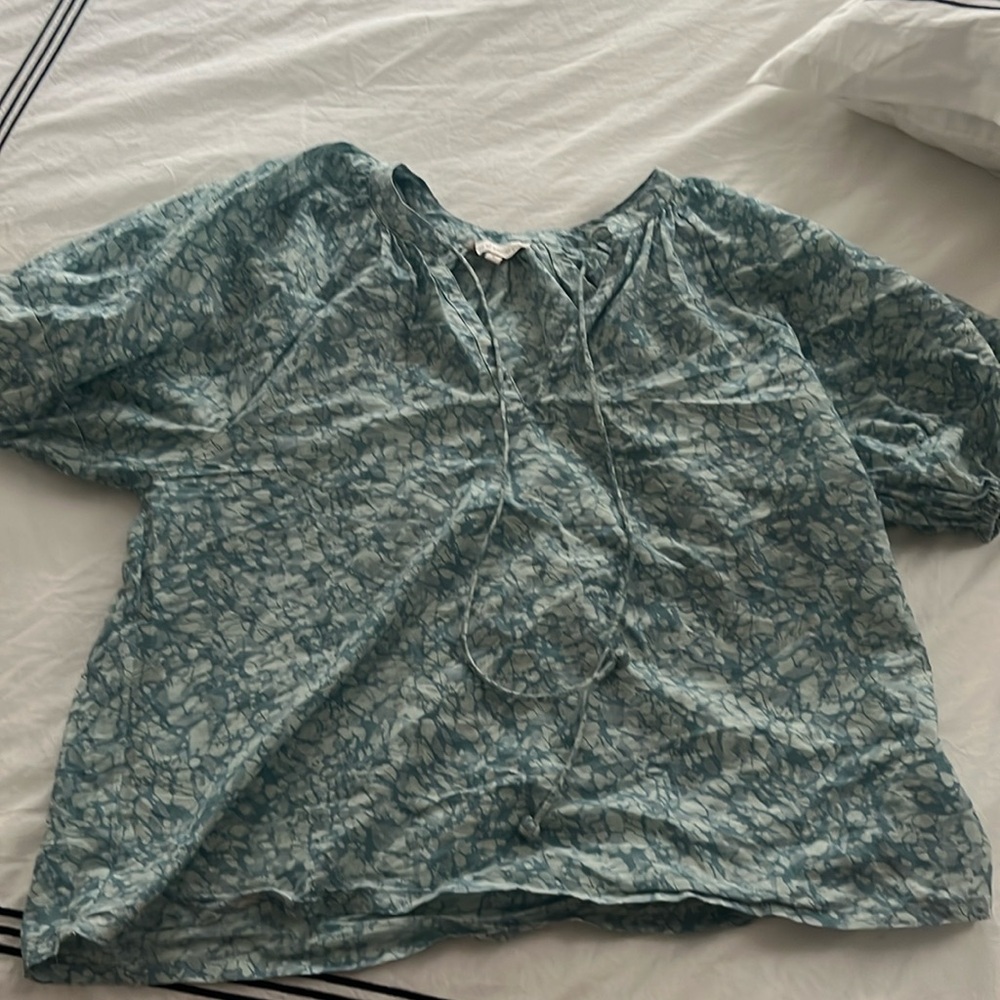 House of Harlow balloon sleeve top